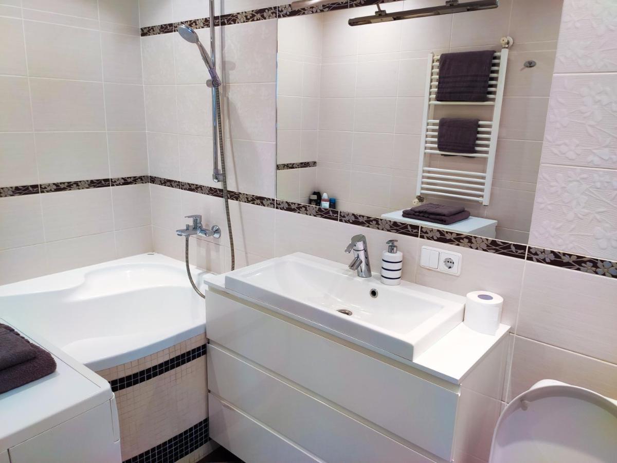 Nikoletos Apartamentai ปาเนเวชิส ภายนอก รูปภาพ
