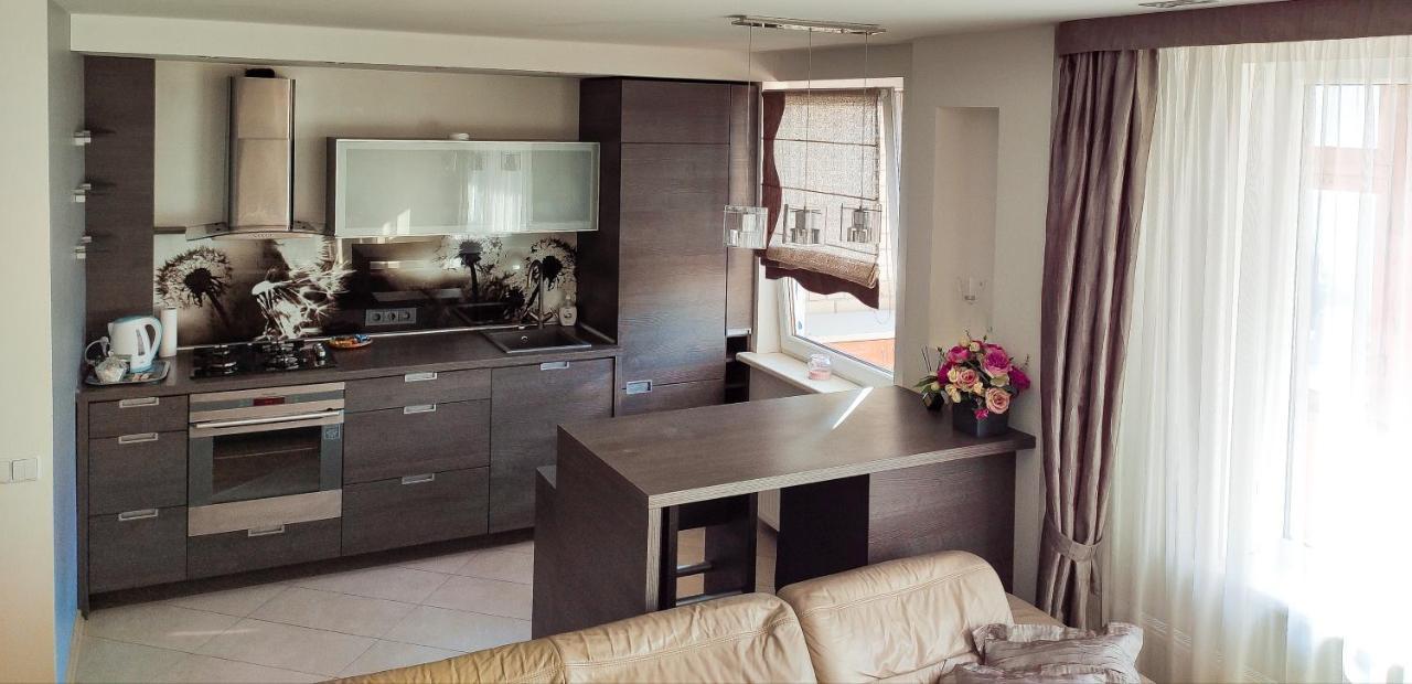 Nikoletos Apartamentai ปาเนเวชิส ภายนอก รูปภาพ