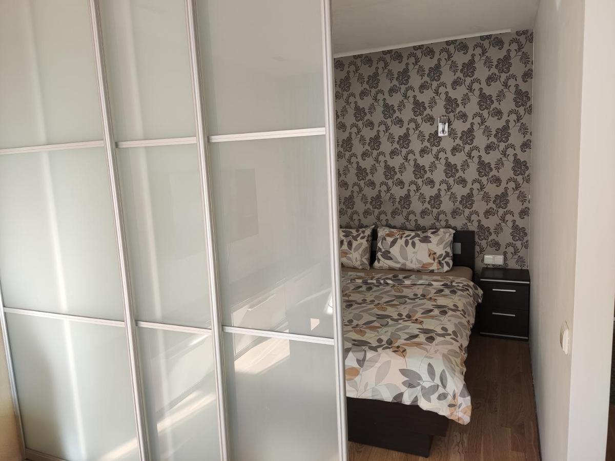 Nikoletos Apartamentai ปาเนเวชิส ภายนอก รูปภาพ